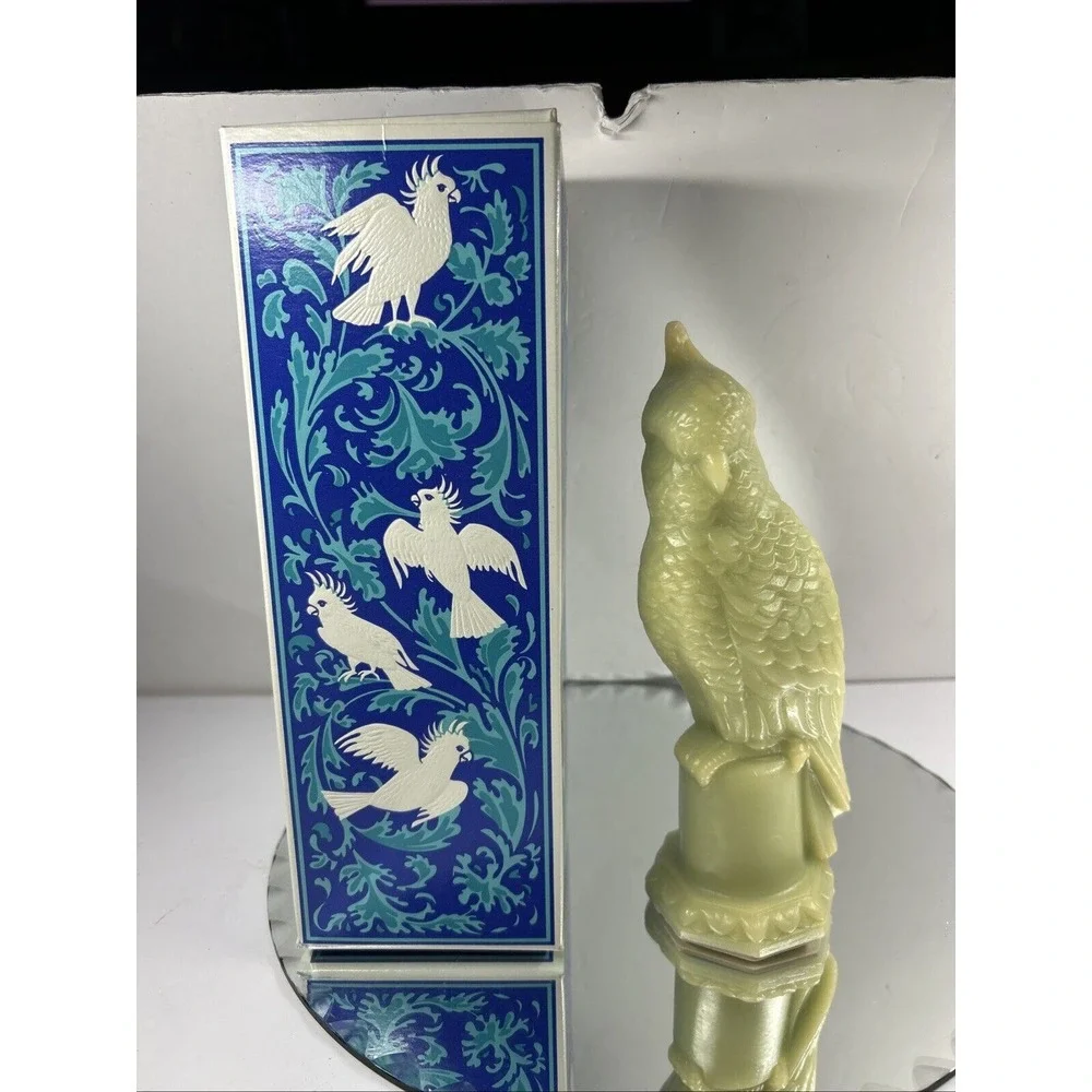 Nos Avon 1972 Cockatoo Decorating Pomander Original packaging